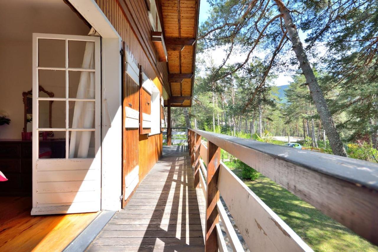 Large Riverside Chalet Near Gorges Du Verdon La Bastide  エクステリア 写真